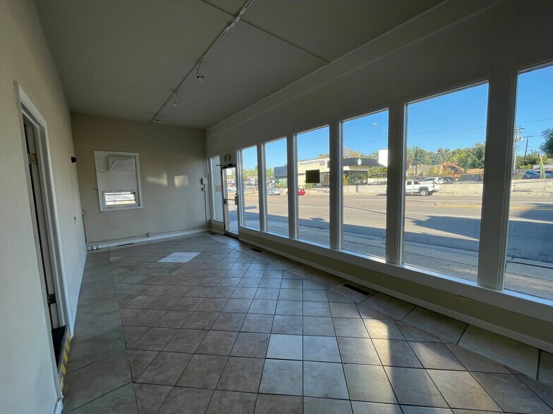 More Photos Of 5900-5910 E Colfax Ave, Denver Storefront Retail Office For Lease