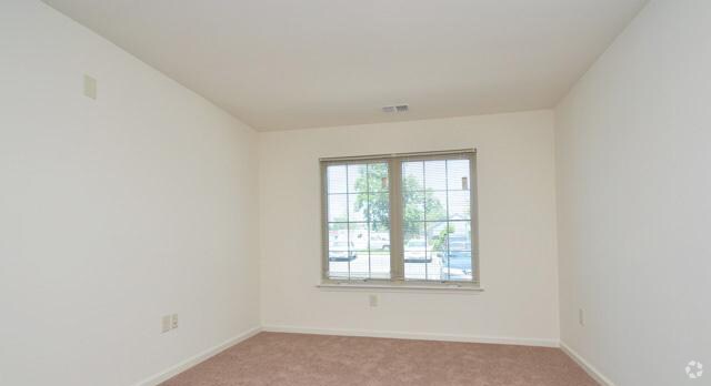 More Photos Of 1220 N King St, Hampton Apartments For Lease