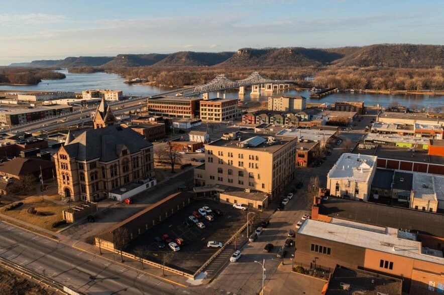 More Photos Of 157 W 3rd St, Winona Apartments For Sale