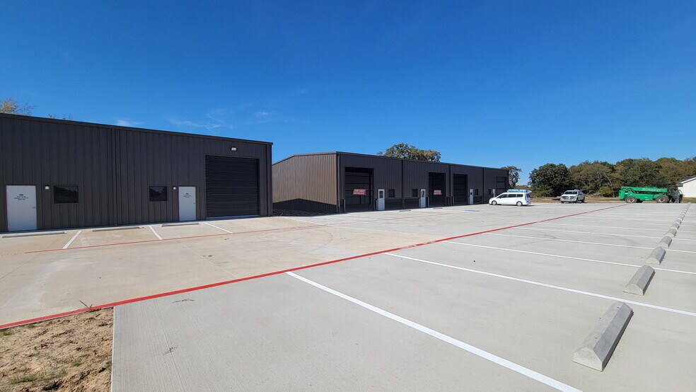 More Photos Of 5988 TX 34, Quinlan Industrial For Lease