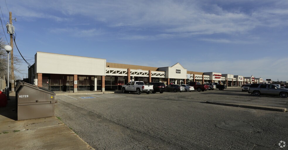 More Photos Of 2802-2826 County Rd W, Odessa Storefront For Lease