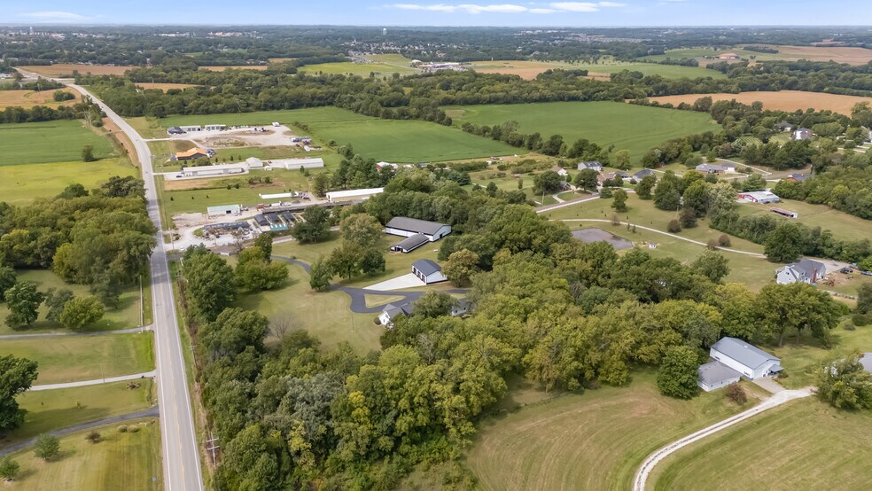 More Photos Of 1901 Moffet Rd, Saint Joseph Specialty For Sale