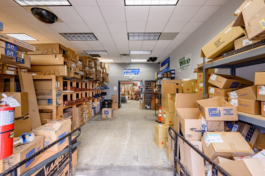 More Photos Of 1090 W Jericho Tpke, Commack Storefront Retail Office For Sale