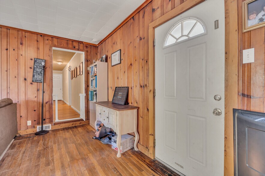 More Photos Of 387 Route 9, Eagleswood Township General Retail For Sale