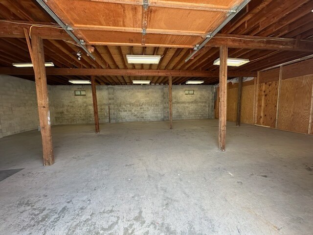 More Photos Of 23160 Harbor View Rd, Port Charlotte Warehouse For Lease
