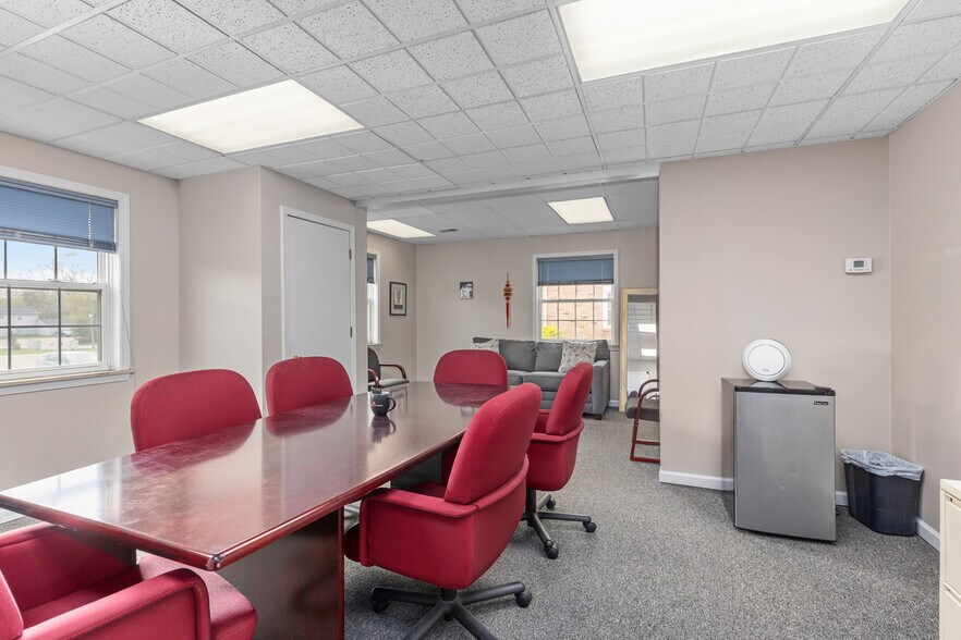 More Photos Of 2180 44th St SE, Kentwood Office For Sale