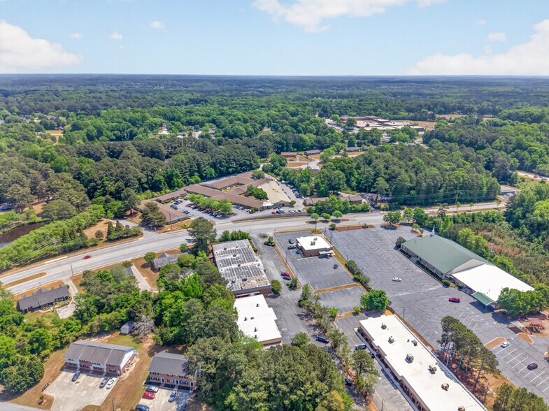 More Photos Of 3005 Lenora Church Rd, Snellville Office For Sale