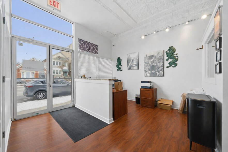 More Photos Of 2447 N Ashland Ave, Chicago Storefront Retail Residential For Lease