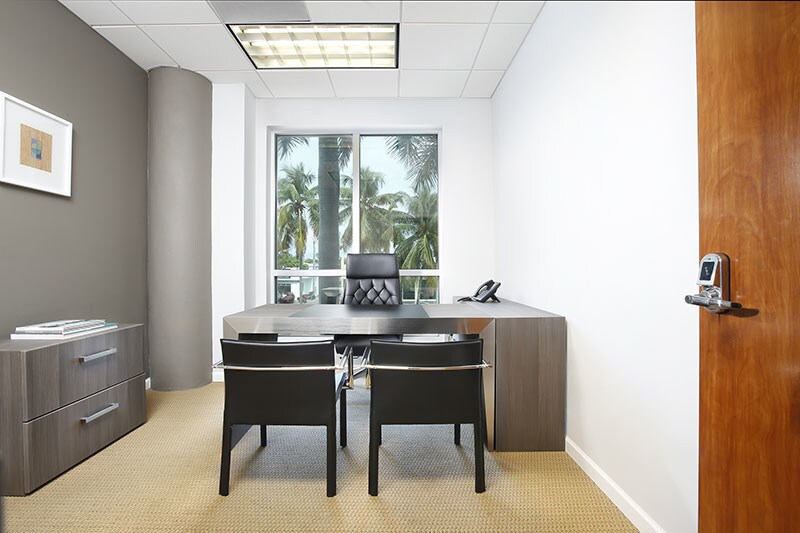 More Photos Of 1000 5th St, Miami Beach Office For Lease