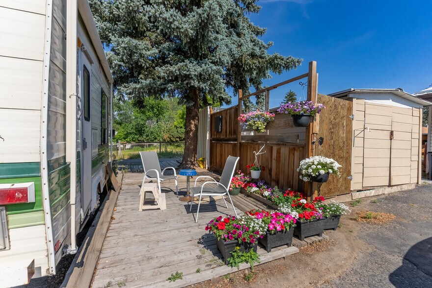 More Photos Of 1801 Chapman St, Merritt Apartments For Sale