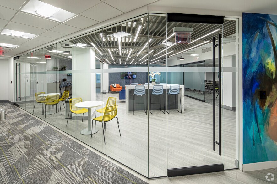 More Photos Of 1220 L St NW, Washington Office For Lease