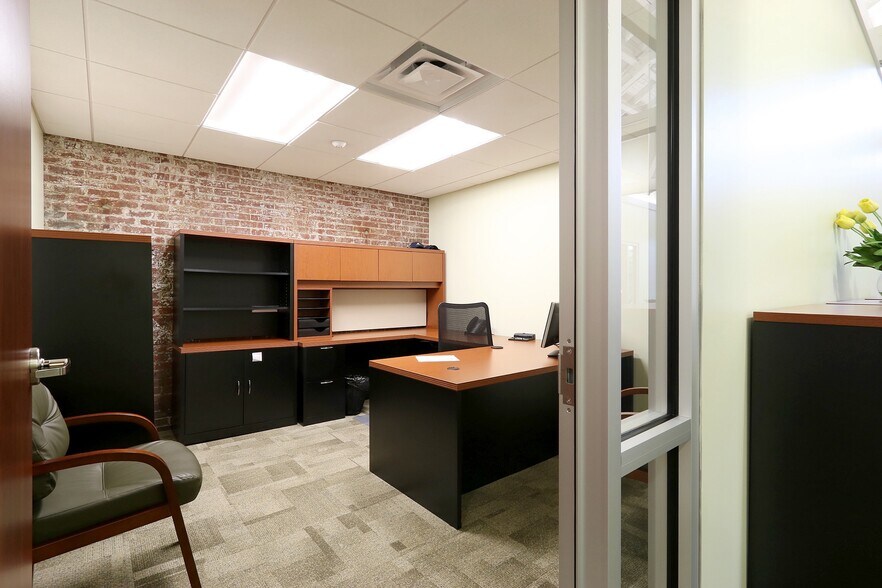 More Photos Of 100-256 Match Factory Pl, Bellefonte Medical For Lease