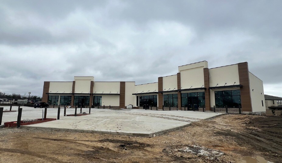 More Photos Of 10502 O'Connor Rd, Live Oak Storefront For Lease