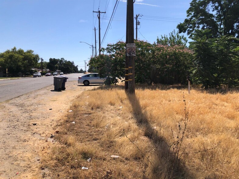 More Photos Of 2505 W Dakota Ave, Fresno Land For Sale