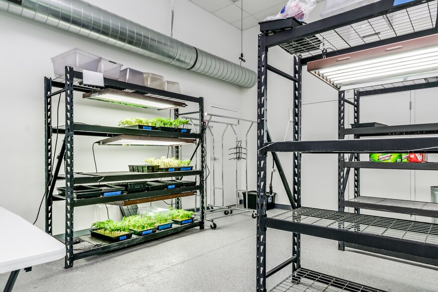 More Photos Of 40444 Bush Rd, Avondale Specialty For Sale