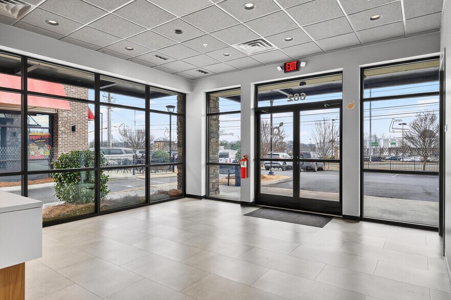 More Photos Of 682-688 Paul Huff Pky, Cleveland Freestanding For Lease
