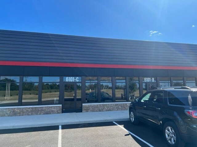 More Photos Of 6101 Fegenbush Ln, Louisville Convenience Store For Lease