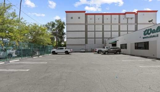 More Photos Of 2746-2750 Nina St, Pasadena Warehouse For Lease