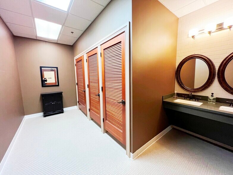 More Photos Of 3620 Swiftwater Park Dr, Suwanee Loft Creative Space For Sale