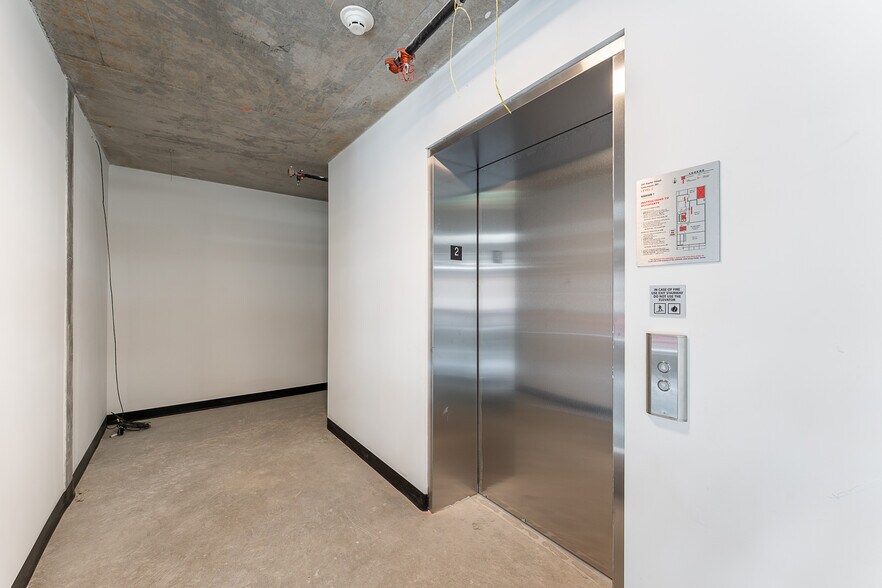 More Photos Of 243 Keefer st, Vancouver Storefront For Sale