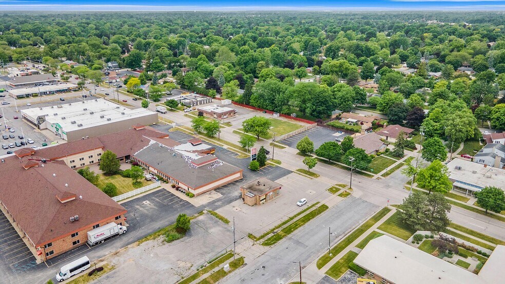 More Photos Of 3307 Davenport Ave, Saginaw Auto Repair For Sale