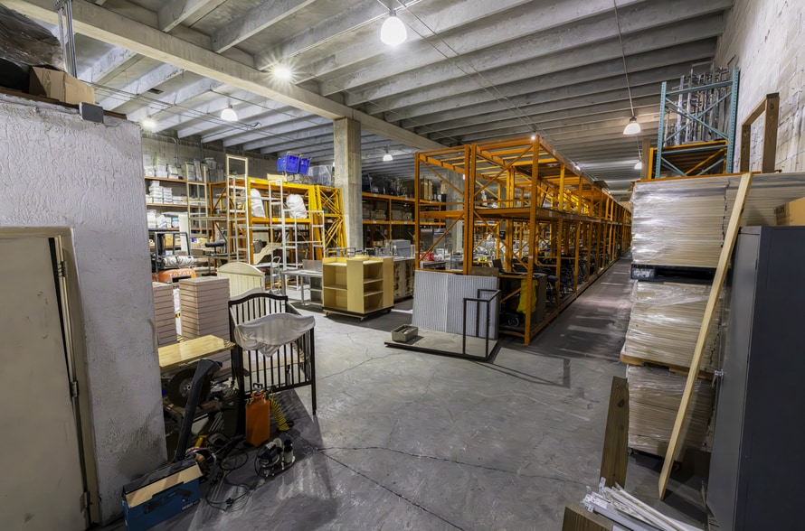 More Photos Of 2005 NW 110th Ave, Miami Warehouse For Lease