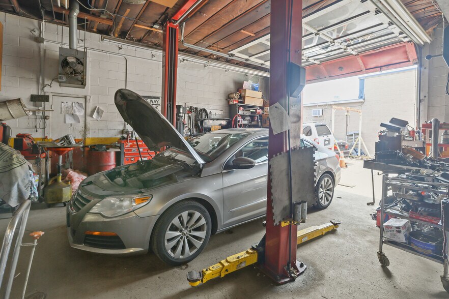 More Photos Of 19 Benefit St, Pawtucket Industrial For Sale