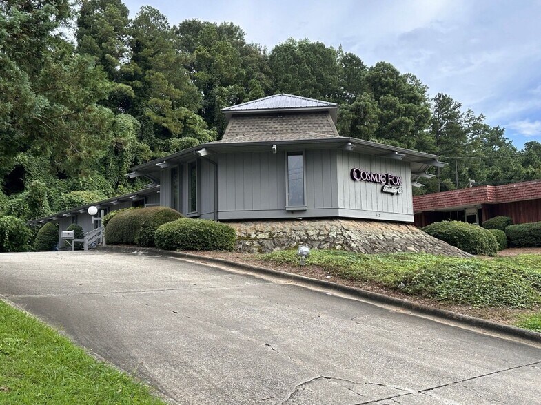 More Photos Of 522 NE South Enota Dr, Gainesville Office For Sale