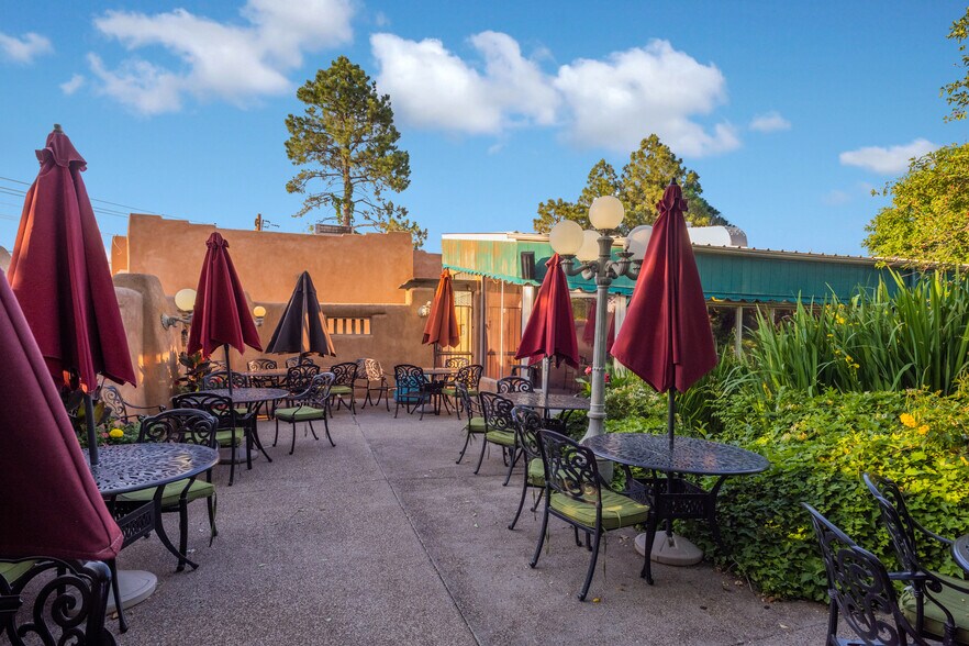 More Photos Of 8032 4th St NW, Albuquerque Restaurant For Sale