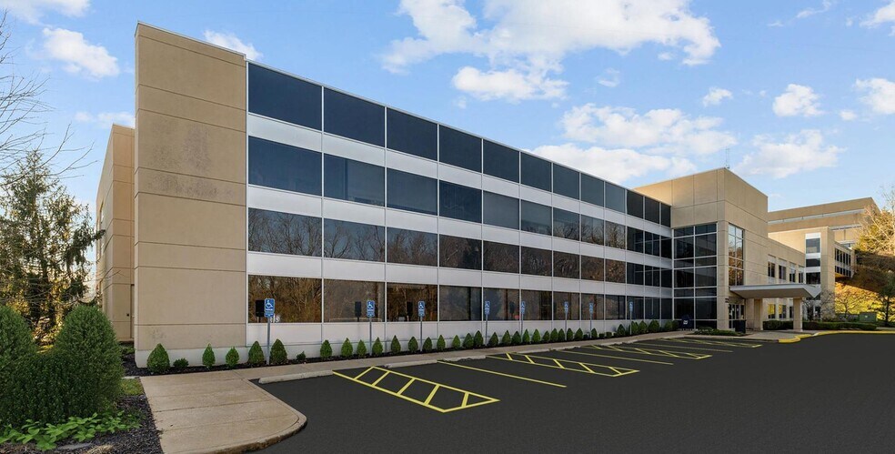 Primary Photo Of 2325 Dougherty Ferry Rd, Saint Louis Medical For Lease