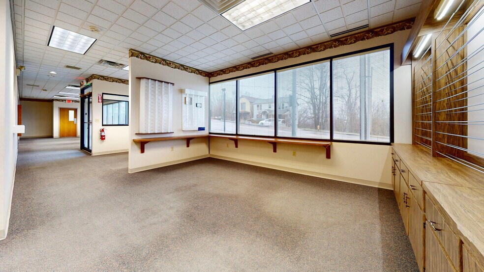 More Photos Of 2228-2230 Sunset Blvd, Steubenville Office For Lease