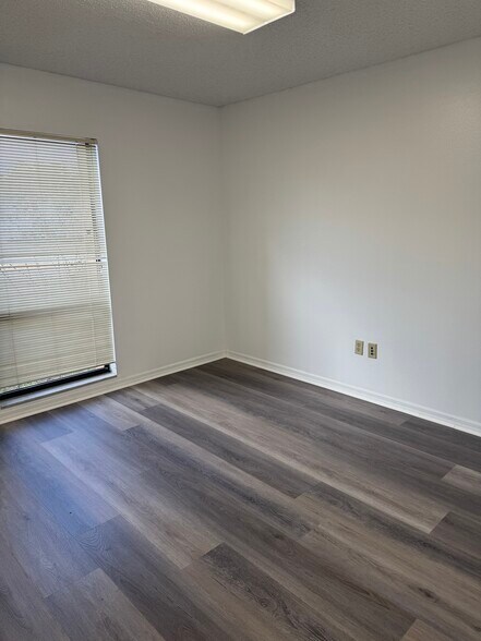 More Photos Of 5121 Ehrlich Rd, Tampa Medical For Lease