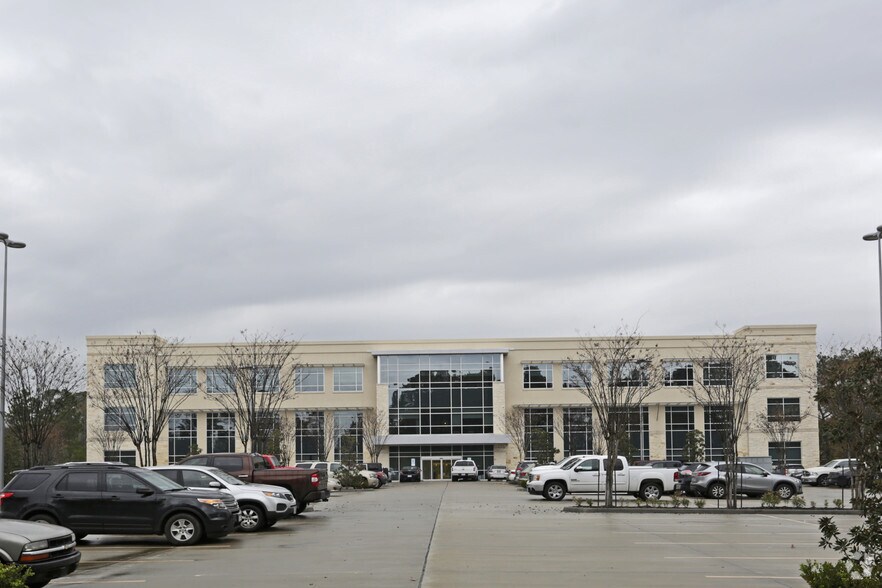 More Photos Of 129 Vision Park Blvd, Shenandoah Medical For Lease