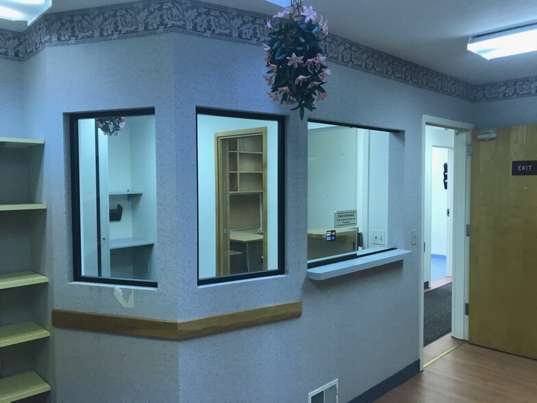 More Photos Of 2211 Lyell Ave, Rochester Medical For Lease