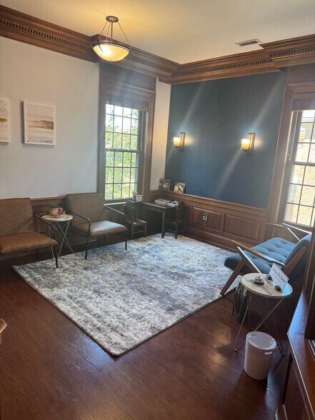 More Photos Of 134 Northwoods Blvd, Columbus Office For Lease