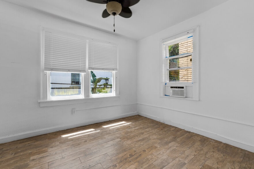 More Photos Of 114 Menores Ave, Coral Gables Apartments For Sale