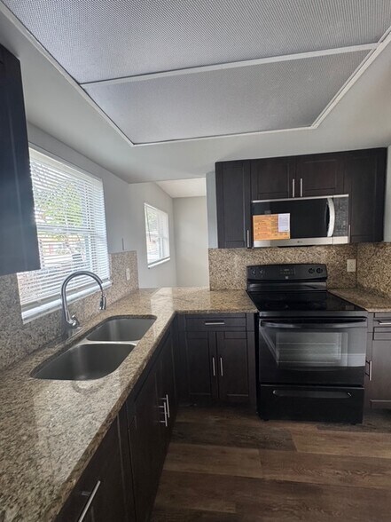 More Photos Of 7810 SW 10th St, North Lauderdale Multifamily For Sale