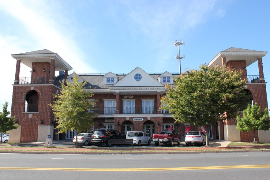 More Photos Of 4400 Costello Way, Haymarket Office For Lease