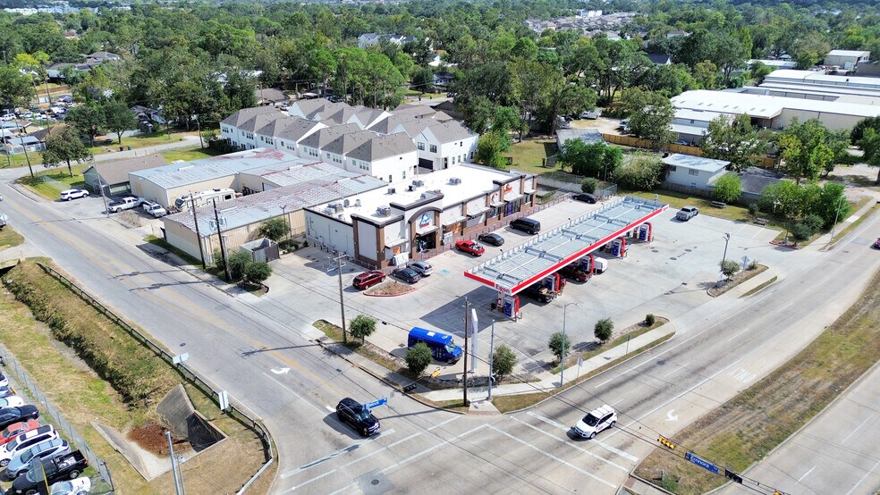 More Photos Of 2340 Blalock Rd, Houston General Retail For Sale