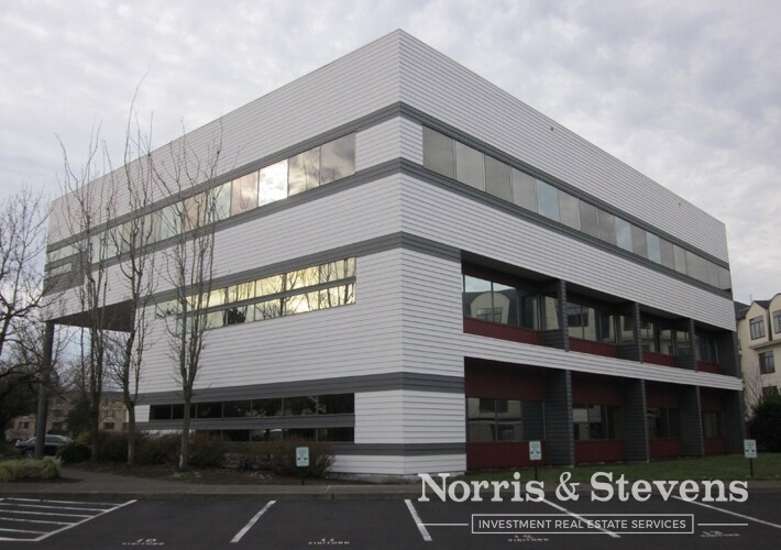 More Photos Of 700 N Hayden Island Dr, Portland Office For Lease