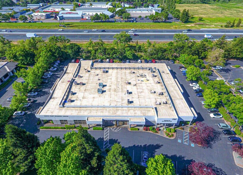More Photos Of 737 Southpoint Blvd, Petaluma Research And Development For Sale