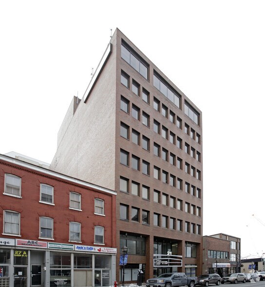 Primary Photo Of 21 Queen St E, Brampton Office For Sale