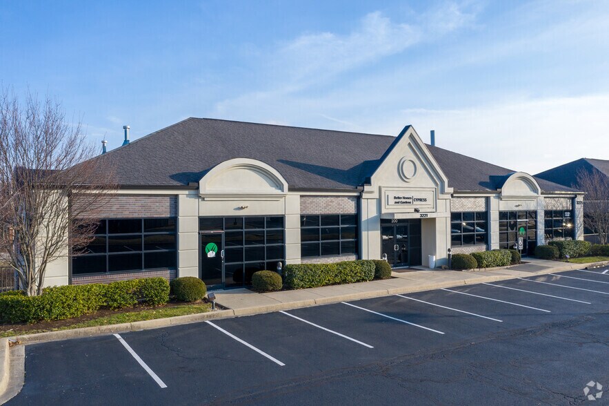 More Photos Of 3221 Summit Square Pl, Lexington Medical For Sale