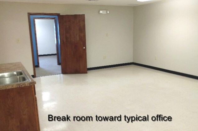 More Photos Of 8630 Brookville Rd, Indianapolis Industrial For Sale