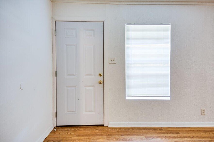 More Photos Of 3908 Verner Cir, Corpus Christi Apartments For Sale