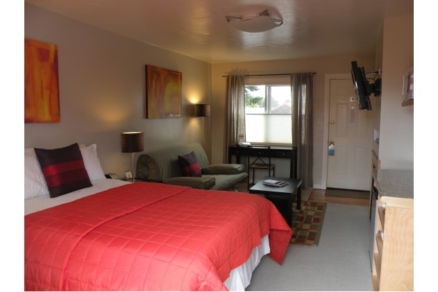 More Photos Of 18725 N Highway 1, Fort Bragg Hotel For Sale