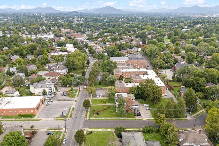 More Photos Of 1736 Grandin Rd SW, Roanoke Apartments For Sale