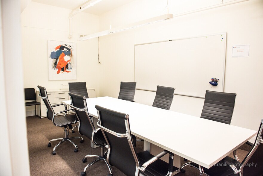 More Photos Of 455 Rue Notre-Dame E, Montréal Office Residential For Sale