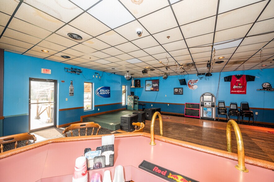 More Photos Of 1849 Gardner Ln NW, Corydon Sports And Entertainment For Sale