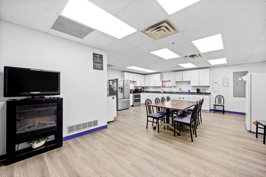 More Photos Of 49 Olive St, Gallipolis Office For Sale